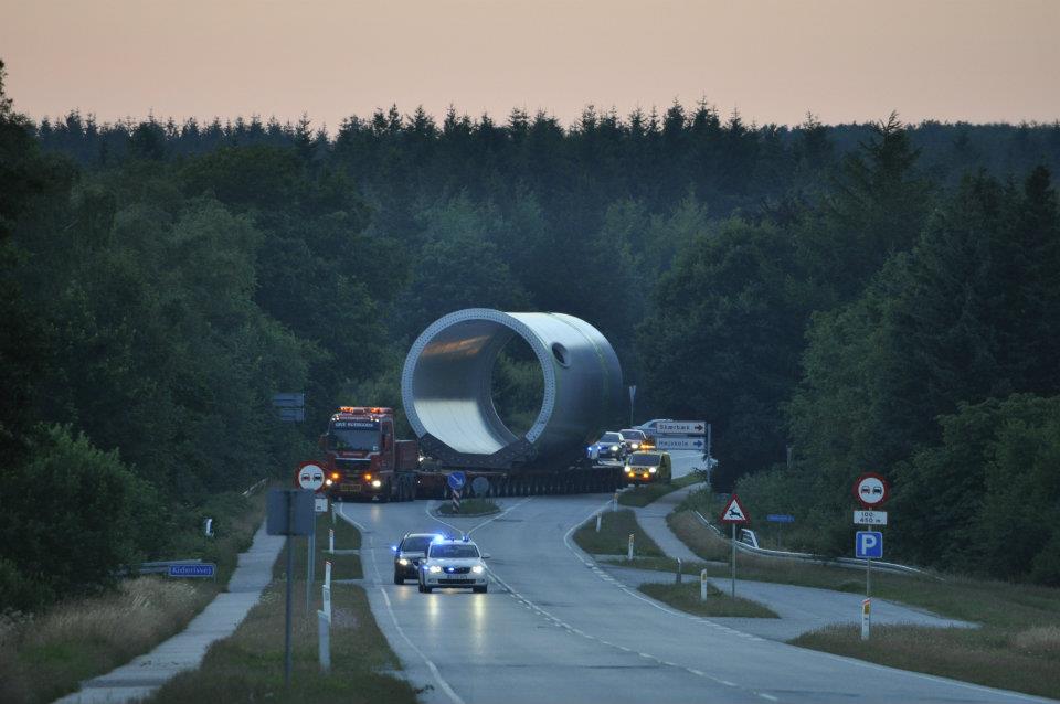 Vindmølletransport Stendevad følgebiler